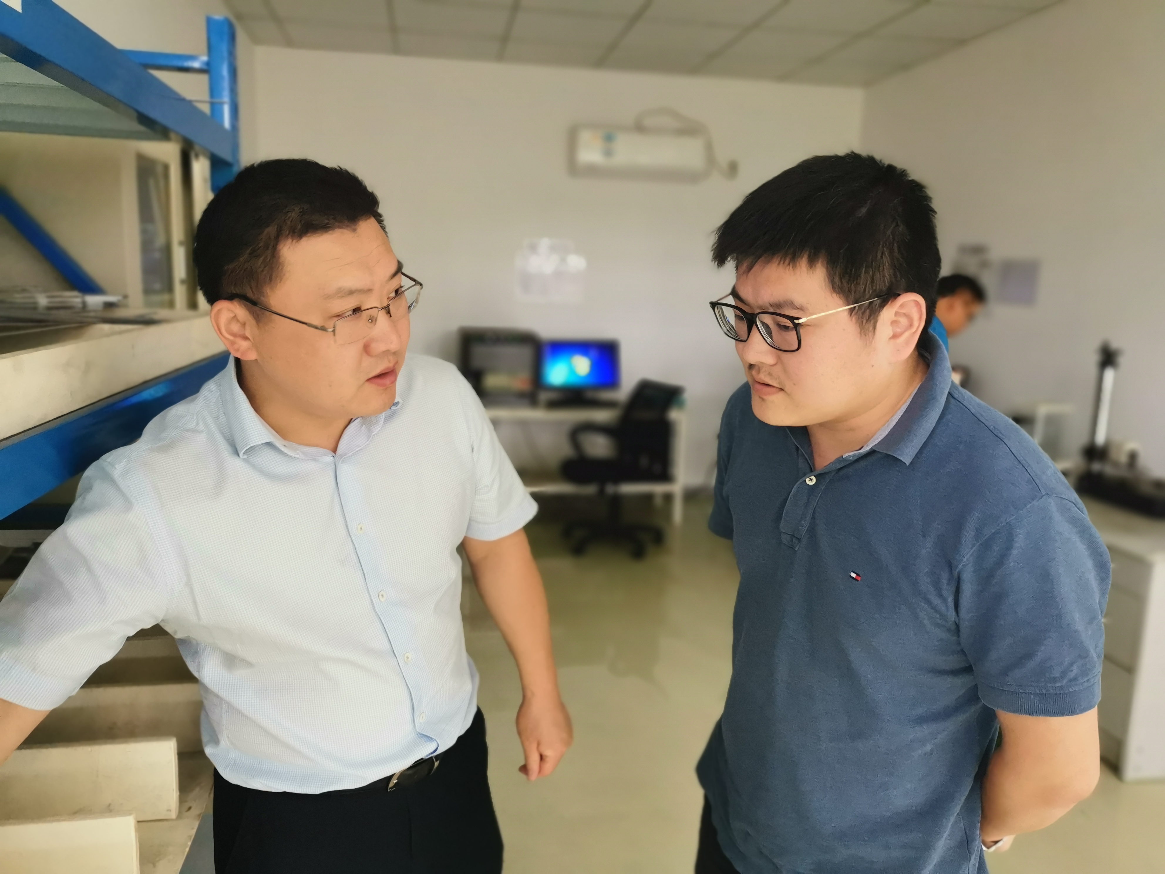 Farreau Jingzhou factory personnel conduct inspection and guidance to our company