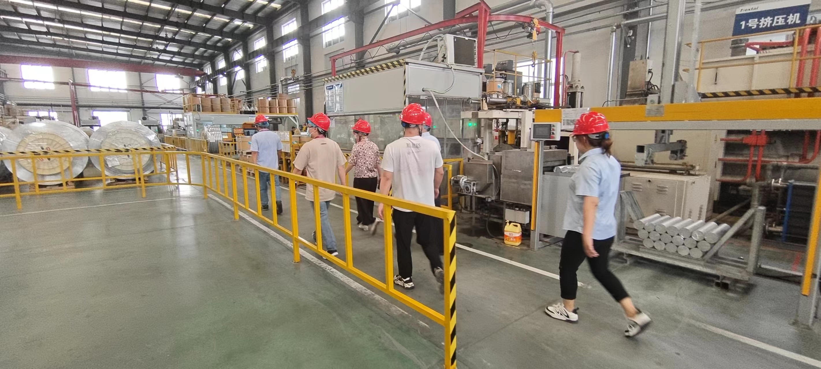 ����ĳ֪����˾����˾����������ϵ�������